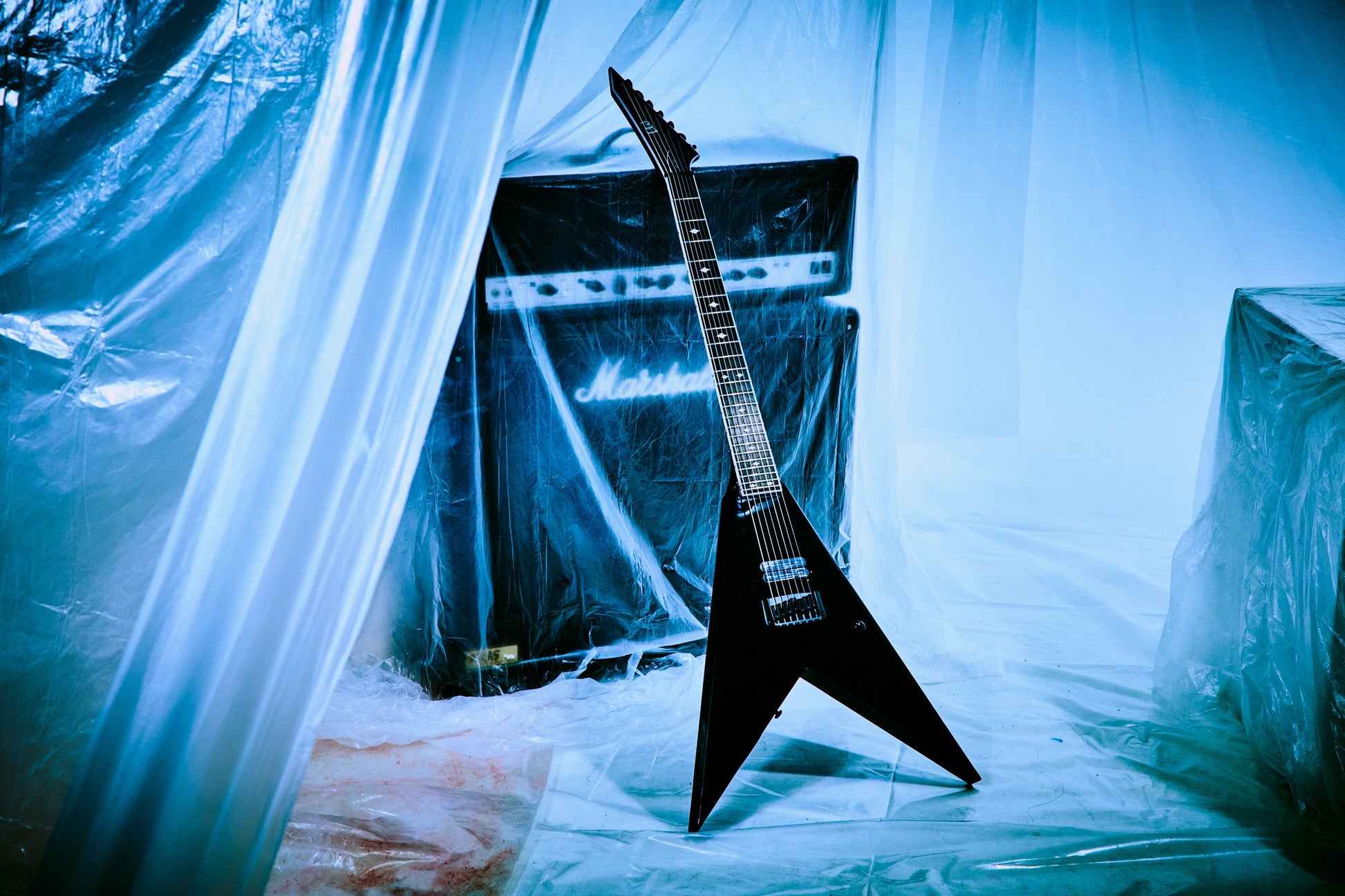 ESP LTD JACK SIMMONS "V" 7B - First Blood Merchandise