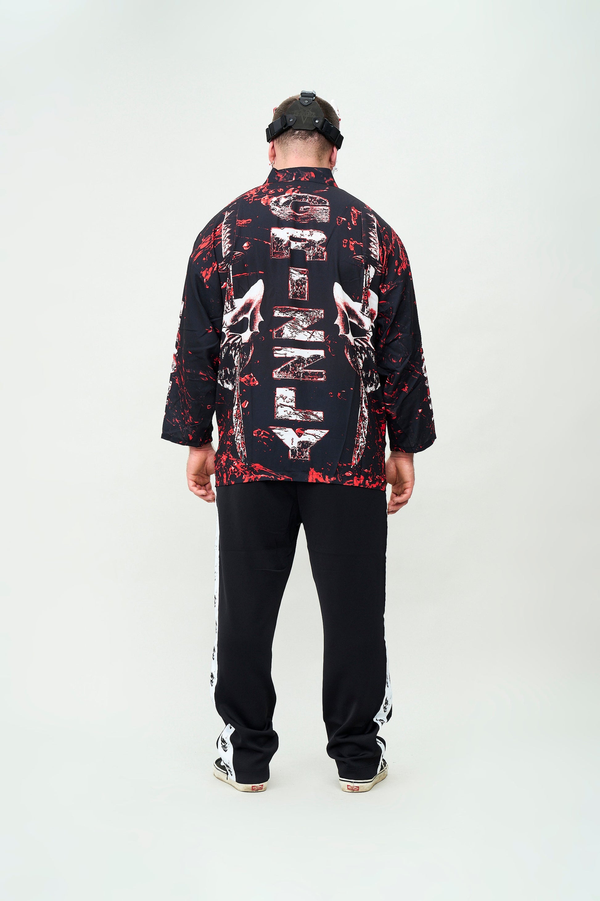 Slaughter to Prevail - Grizzly - Kimono - First Blood Merchandise