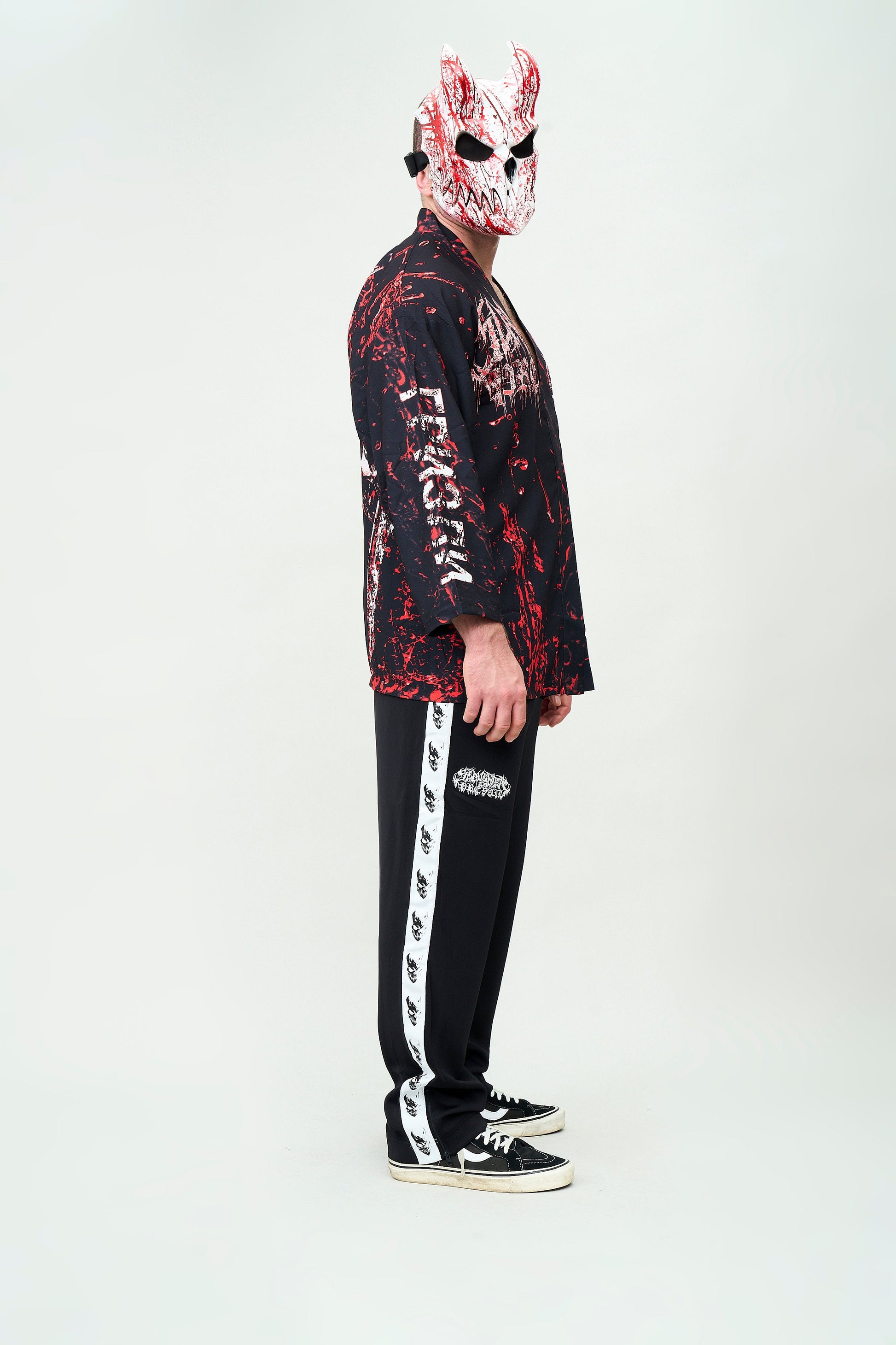 Slaughter to Prevail - Grizzly - Kimono - First Blood Merchandise