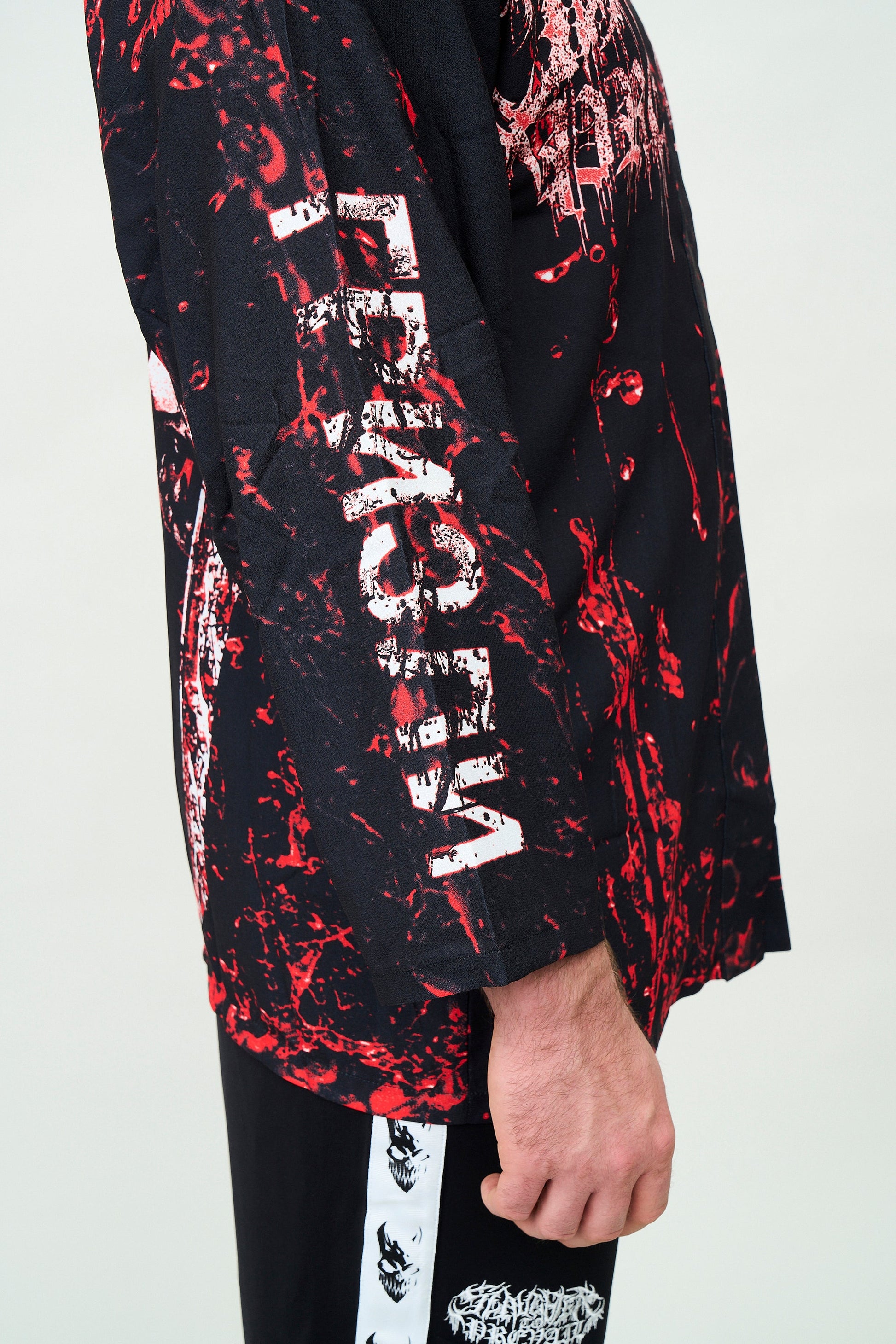Slaughter to Prevail - Grizzly - Kimono - First Blood Merchandise